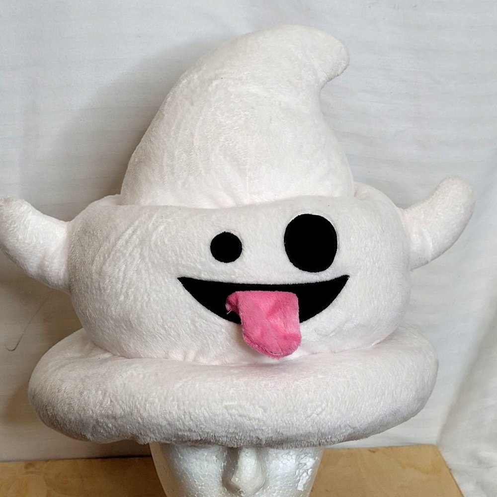 Six Flags Plush Ghost Emoji Hat Fright Night Stuffed 11 Inches Adult Size